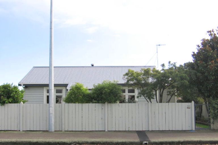 Photo of property in 585 Ferguson Street, Terrace End, Palmerston North, 4410