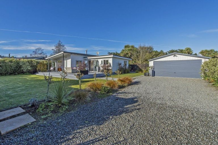 Photo of property in 31 Broadway Avenue, Waikuku Beach, 7473