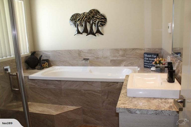 Photo of property in 41 Sunline Place, Ngongotaha, Rotorua, 3010