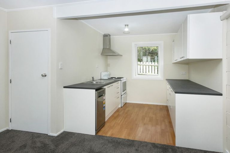 Photo of property in 1/12 Thornley Street, Titahi Bay, Porirua, 5022