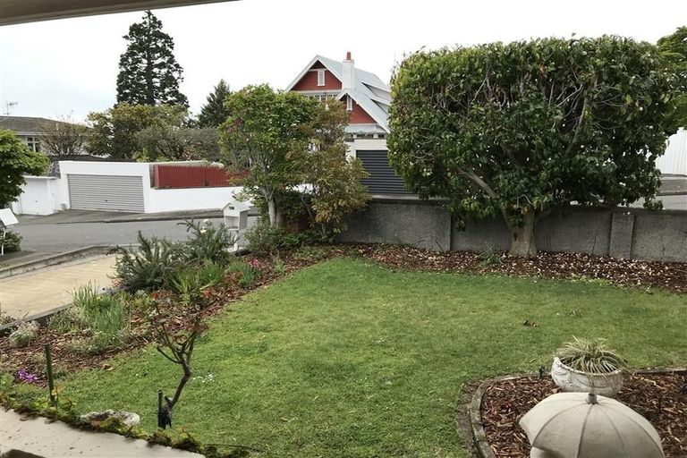 Photo of property in 14 Coleman Terrace, Hospital Hill, Napier, 4110