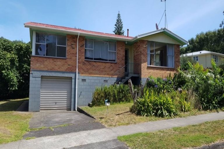 Photo of property in 10 Tavistock Street, Westown, New Plymouth, 4310