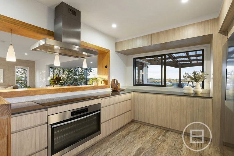 Photo of property in 11 Beatrice Avenue, Hillcrest, Auckland, 0627