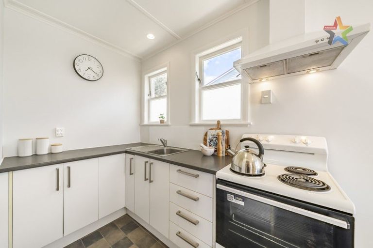 Photo of property in 28 Judd Crescent, Naenae, Lower Hutt, 5011