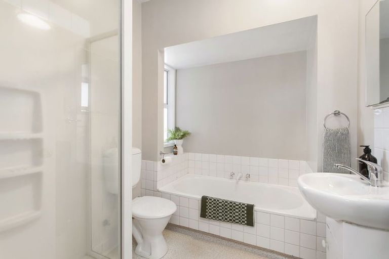 Photo of property in 4 Peacock Street, Christchurch Central, Christchurch, 8013
