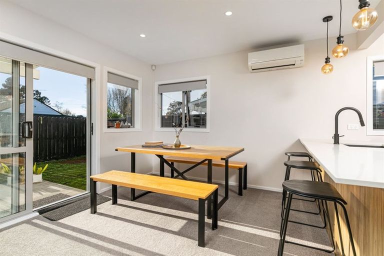 Photo of property in 6/103 Swanson Road, Henderson, Auckland, 0610