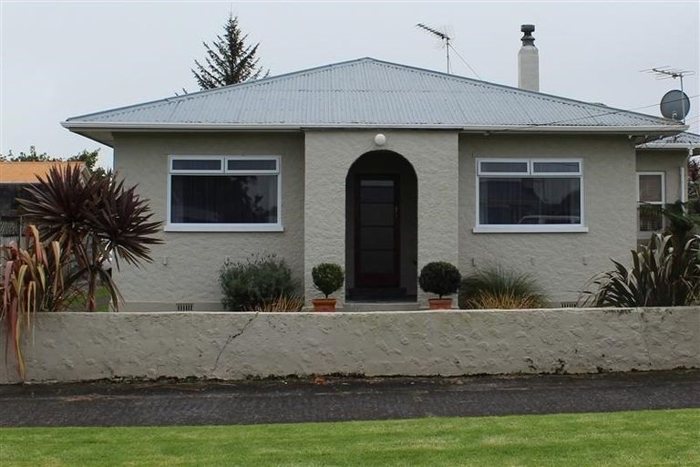 Photo of property in 18 Brookes Terrace, Waitara, 4320