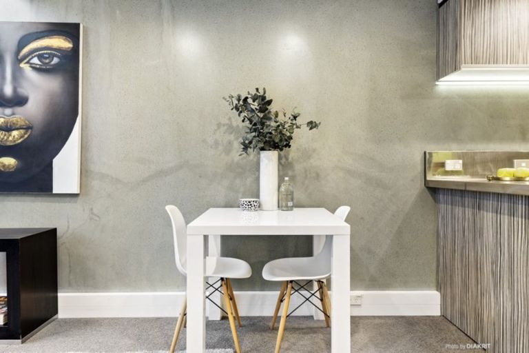 Photo of property in Canvas Apartments, 10/307 Willis Street, Te Aro, Wellington, 6011