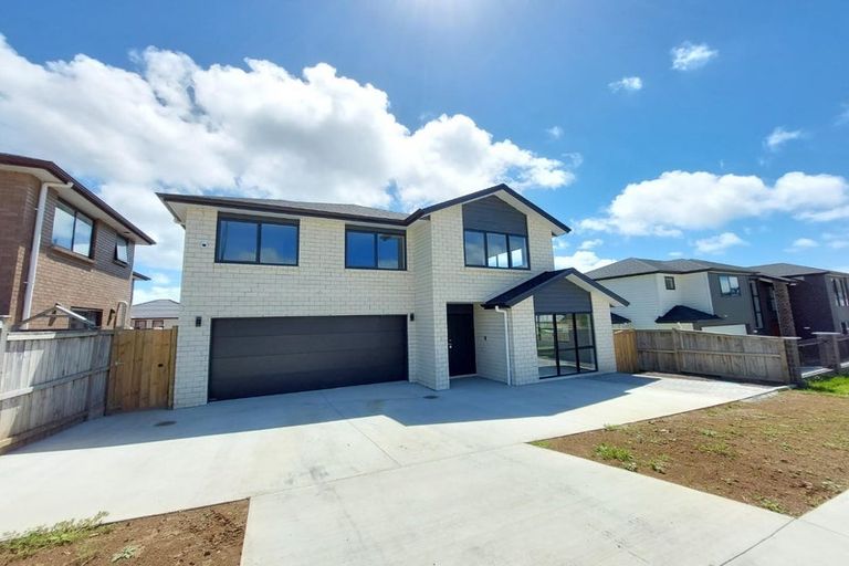 Photo of property in 15 Mcquoids Road, Flat Bush, Auckland, 2019
