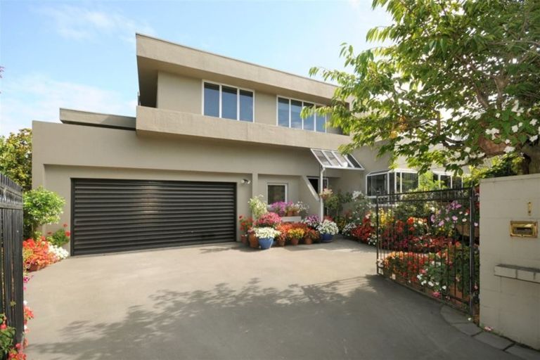 Photo of property in 1 Thurlestone Place, Burnside, Christchurch, 8053