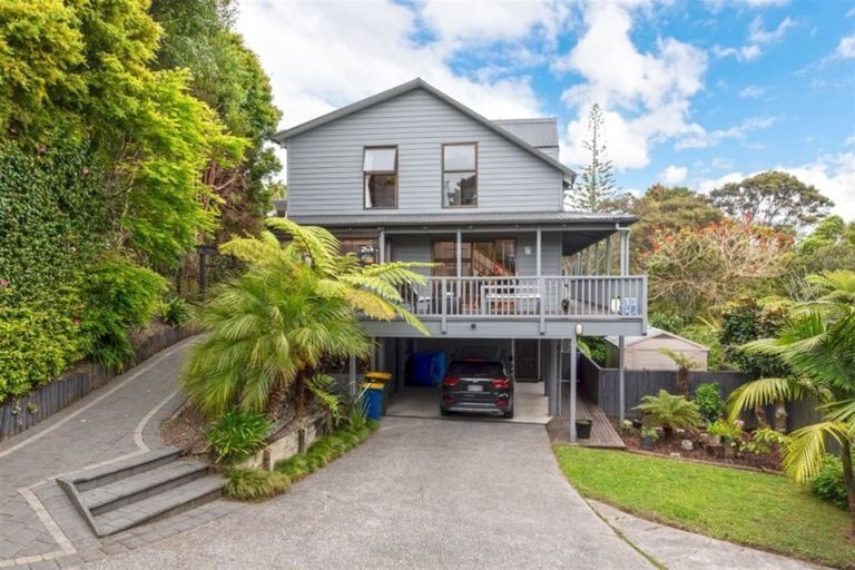 Photo of property in 227a Golf Road, Titirangi, Auckland, 0604