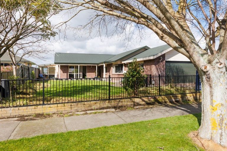 Photo of property in 119 John F Kennedy Drive, Milson, Palmerston North, 4414