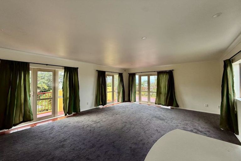 Photo of property in 10 Glendhu Road, Bayview, Auckland, 0629
