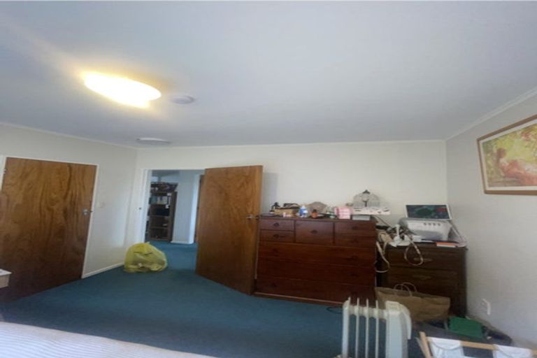 Photo of property in 62b Baylands Drive, Newlands, Wellington, 6037