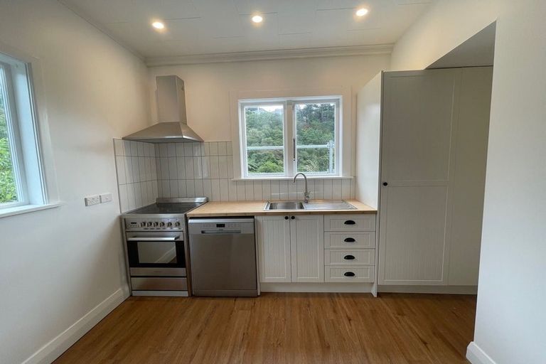 Photo of property in 4/6 Balfour Street, Mornington, Wellington, 6021