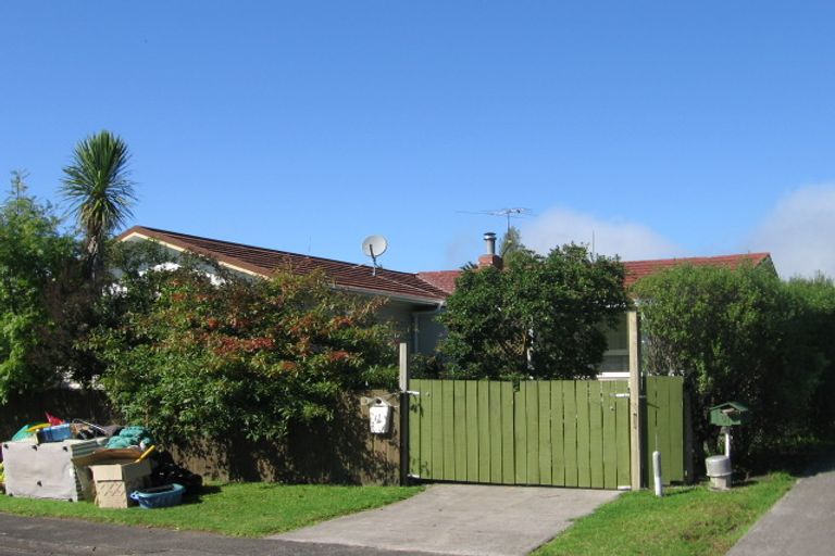 Photo of property in 11 Sunray Avenue, Titirangi, Auckland, 0604