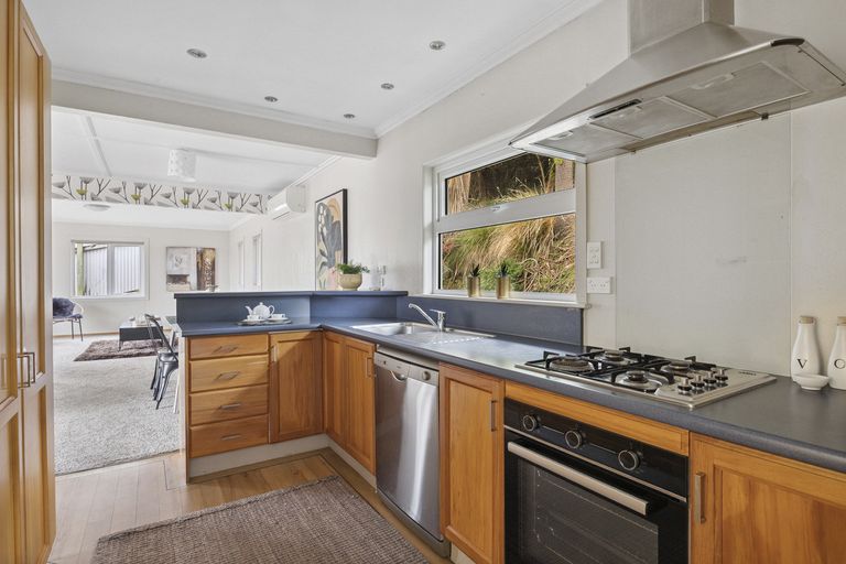 Photo of property in 28 Chisholm Place, Tainui, Dunedin, 9013