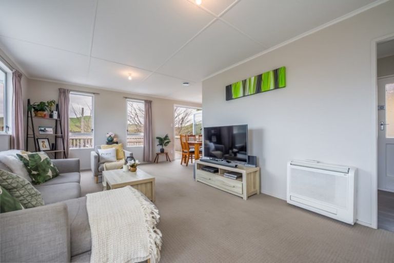 Photo of property in 18 Ilam Grove, Kelson, Lower Hutt, 5010