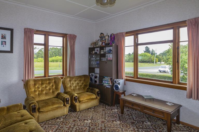 Photo of property in 11 Weston Road, Holmes Hill, Oamaru, 9401