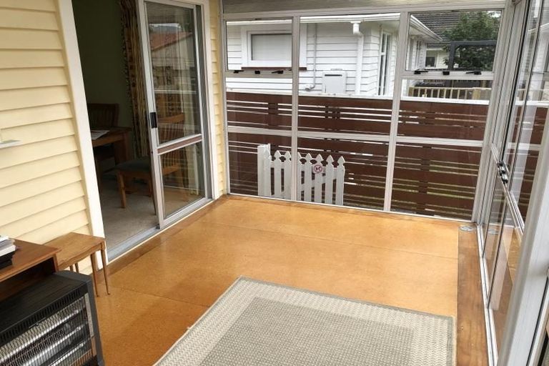 Photo of property in 337 George Street, Stokes Valley, Lower Hutt, 5019