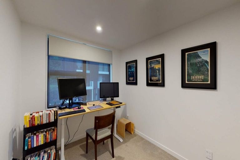 Photo of property in 18 Rua Kai Way, Brooklyn, Wellington, 6021