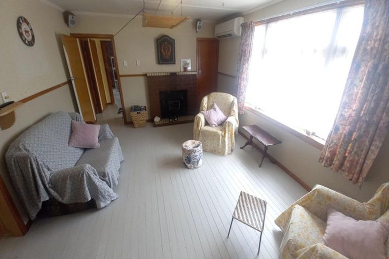 Photo of property in 17 Half Mile Road, Tuatapere, 9620