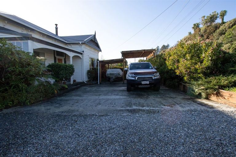 Photo of property in 195 Fitzherbert Street, Hokitika, 7810