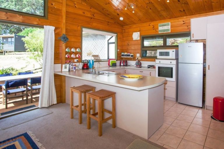 Photo of property in 18 Fishermans Bend, Whiritoa, Whangamata, 3691