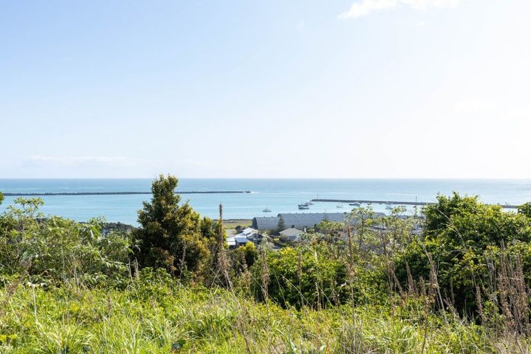 Photo of property in 5b Mission Street, Moturoa, New Plymouth, 4310