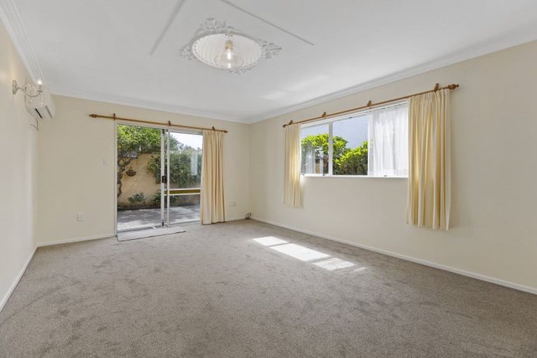 Photo of property in 14 Tokomaru Street, Welbourn, New Plymouth, 4312