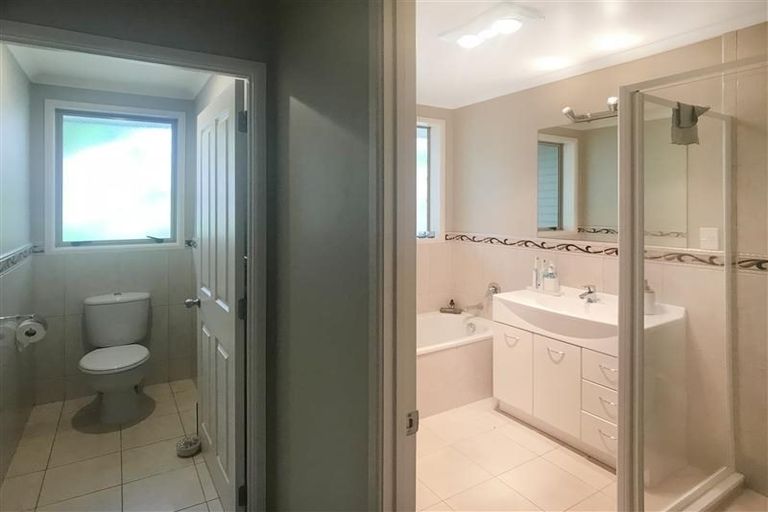 Photo of property in 8 Careen Grove, Gulf Harbour, Whangaparaoa, 0930