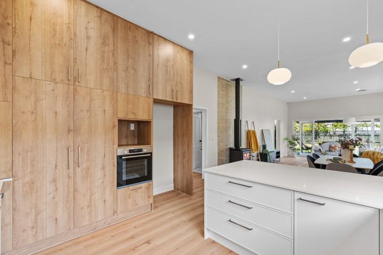 Photo of property in 10 Weston Road, St Albans, Christchurch, 8052