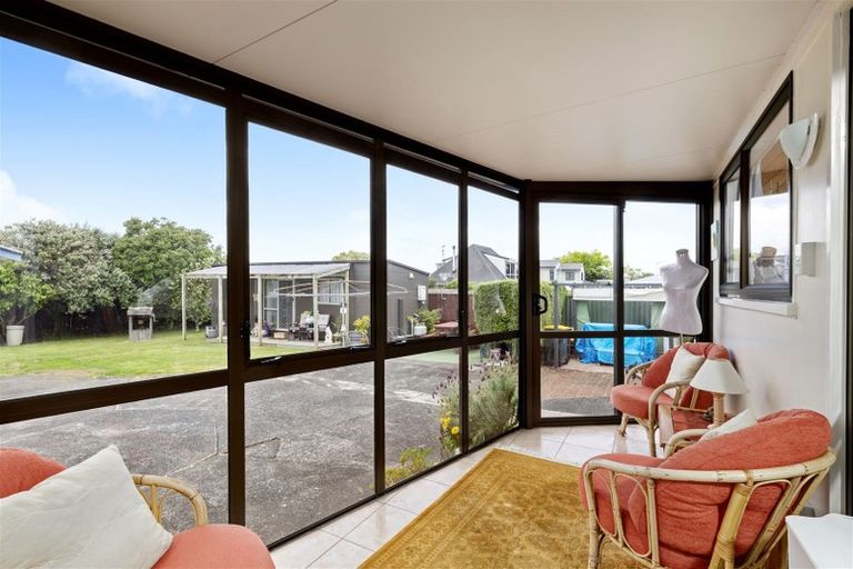 Photo of property in 17 Totara Road, Manurewa, Auckland, 2102