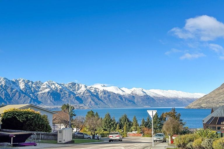 Photo of property in 34a Sainsbury Road, Fernhill, Queenstown, 9300