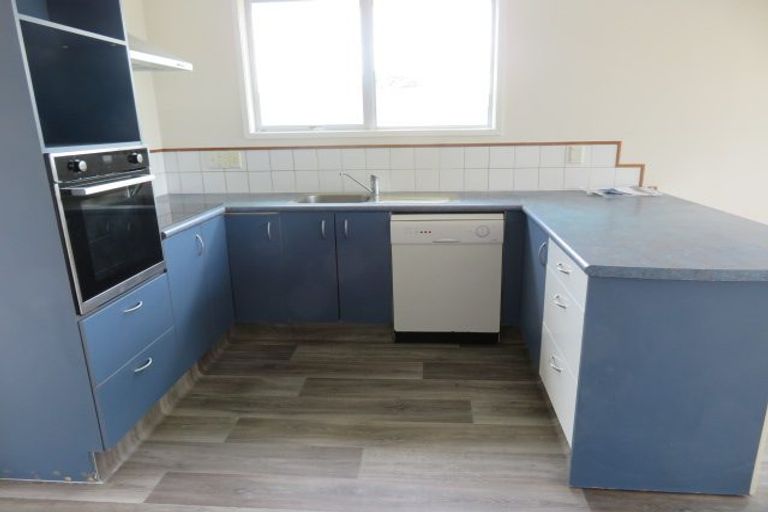 Photo of property in 4171a Great North Road, Glen Eden, Auckland, 0602