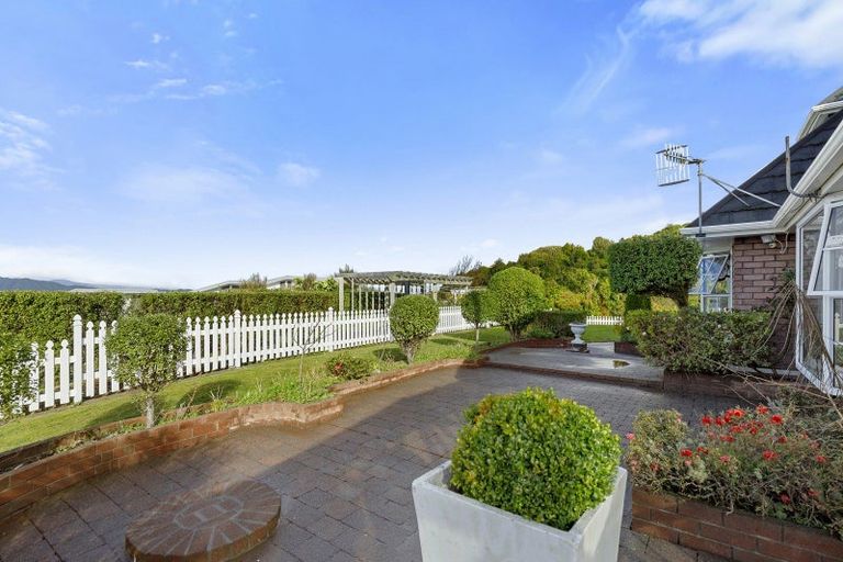 Photo of property in 12 Lindis Lane, Kelson, Lower Hutt, 5010