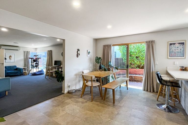 Photo of property in 28 Allard Street, Edgeware, Christchurch, 8013
