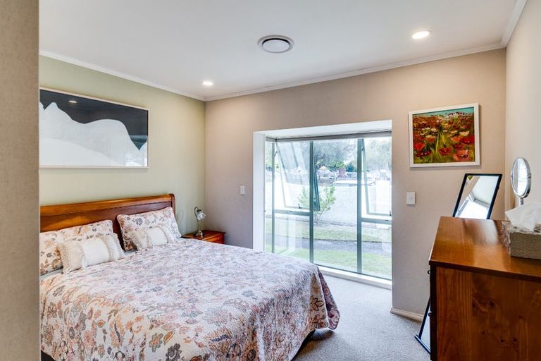 Photo of property in 219 Mcleod Street, Camberley, Hastings, 4120