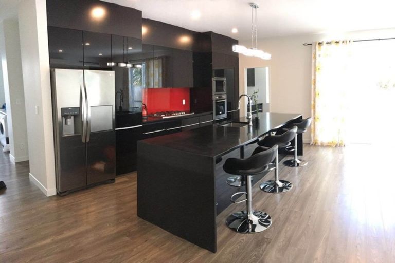 Photo of property in 41 Remuremu Street, Long Bay, Auckland, 0630