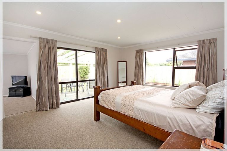 Photo of property in 20 Easton Way, Levin, 5510