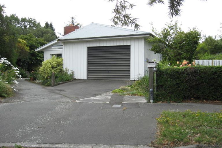 Photo of property in 15 Milnebank Street, Upper Riccarton, Christchurch, 8041