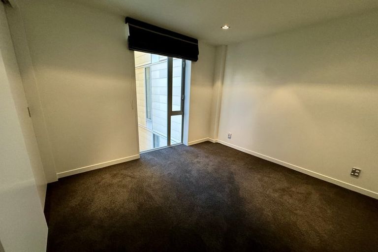Photo of property in Piermont Apartments, 5i/82 Cable Street, Te Aro, Wellington, 6011