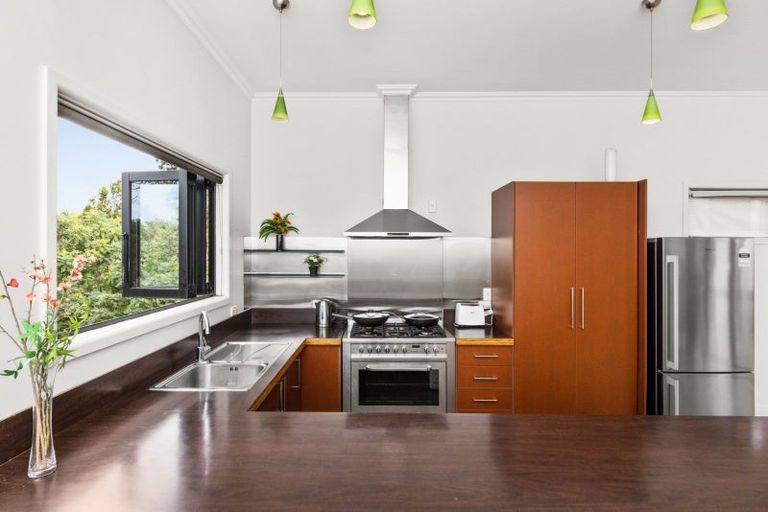 Photo of property in 35 Hospital Terrace, Hospital Hill, Napier, 4110