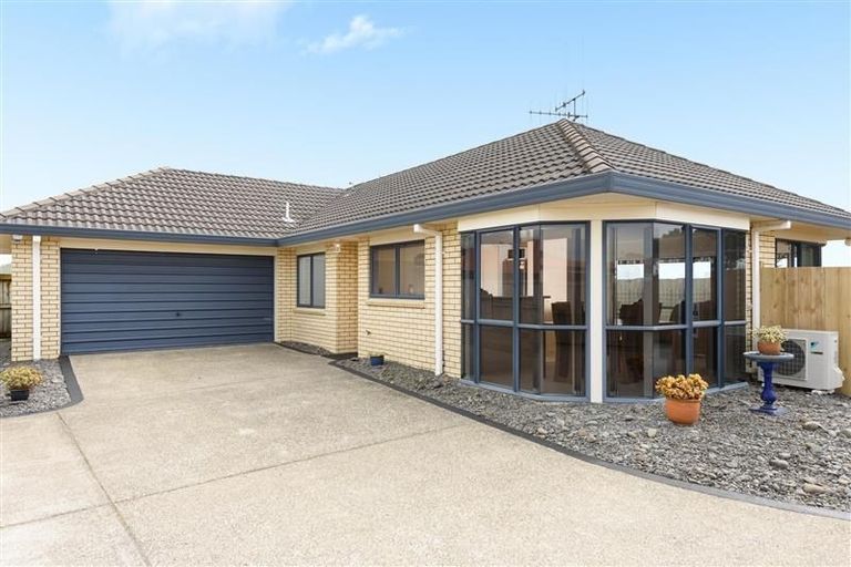 Photo of property in 313 Gravatt Road, Papamoa Beach, Papamoa, 3118