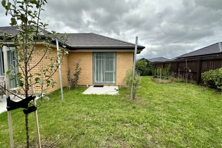 Photo of property in 10 Agathis Crescent, Wigram, Christchurch, 8025