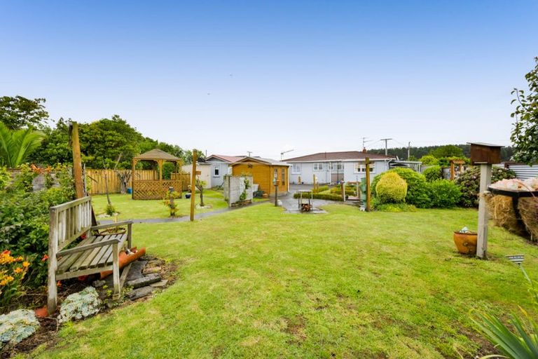 Photo of property in 240 Egmont Street, Patea, 4520