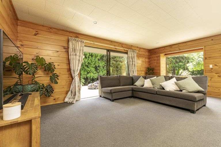 Photo of property in 1074 Peak Road, Helensville, 0875