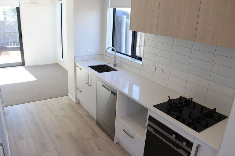 Photo of property in 11 Ngakoro Road, Karaka, Papakura, 2113