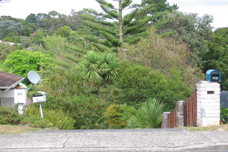 Photo of property in 1/24 Glamorgan Drive, Torbay, Auckland, 0630