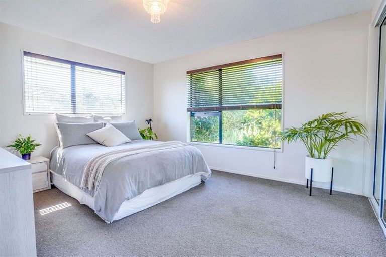 Photo of property in 52 Steadman Road, Broomfield, Christchurch, 8042